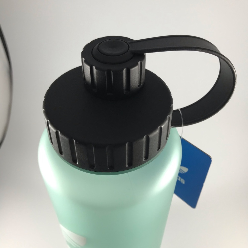 Adidas Originals green sports water bottle 1L 32oz - Picture 3 of 5